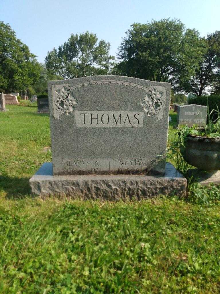 Gladys A. Thomas's grave. Photo 3