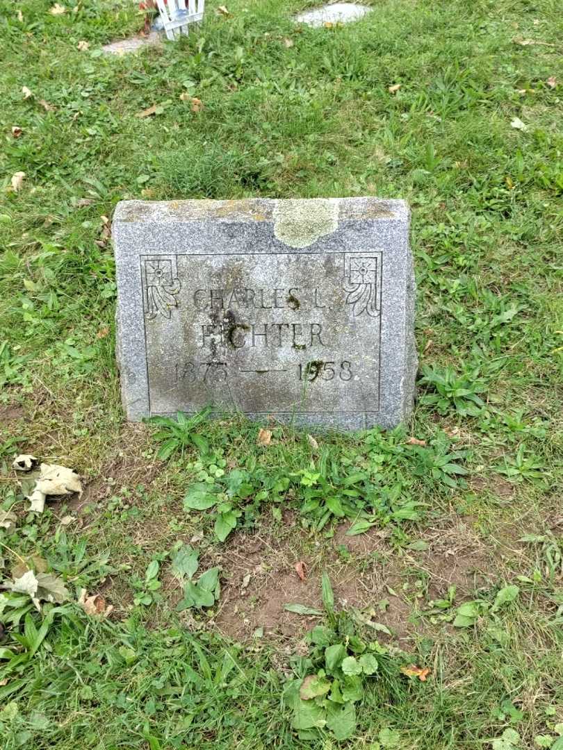 Charles L. Fichter's grave. Photo 2