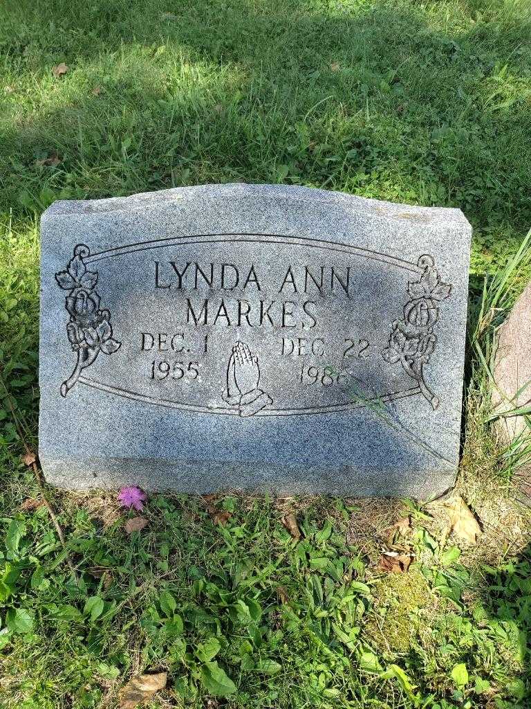 Lynda Ann Markes's grave. Photo 3