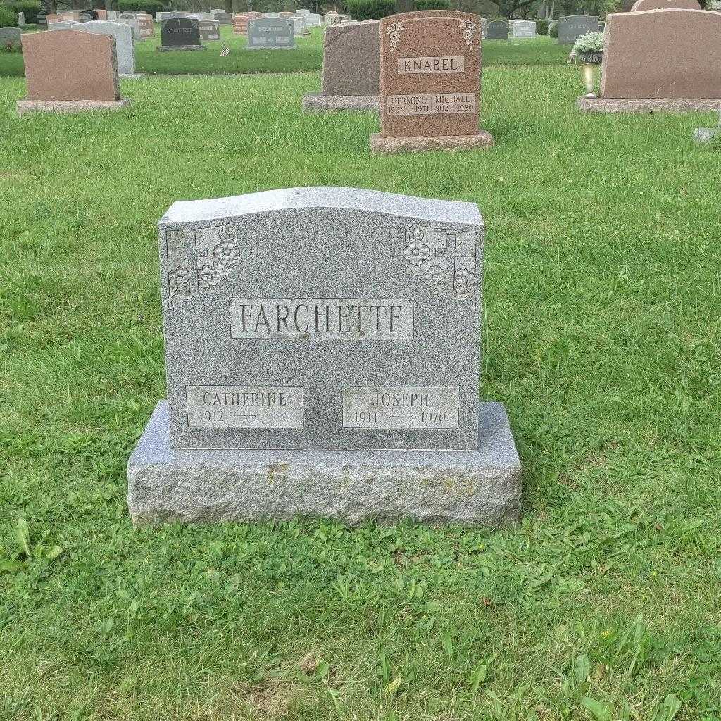 Joseph Farchette's grave. Photo 2