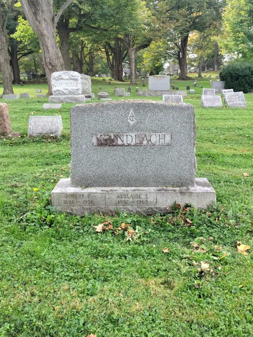 Adelaide E. Gundlach's grave. Photo 2