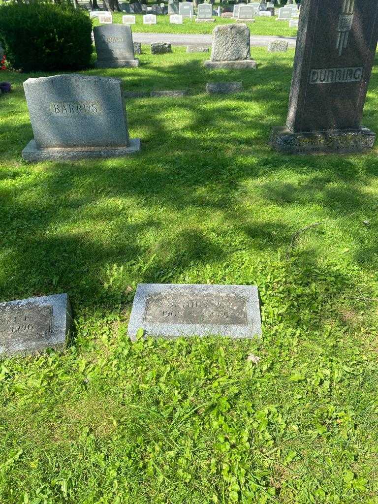 Arthur W. Barrus's grave. Photo 2