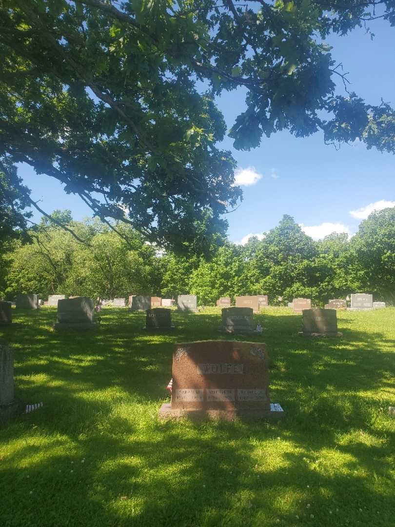 Sarah M. Wolfe Scheel's grave. Photo 2