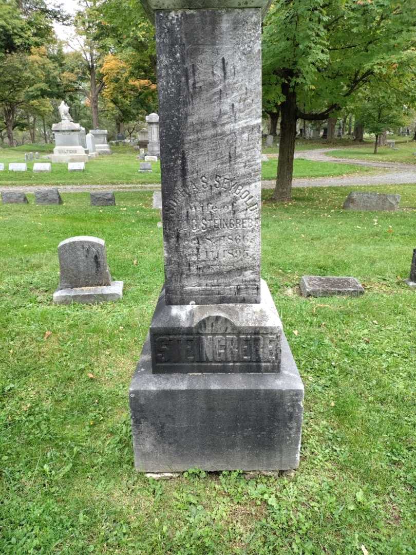 Sophia S. Seybold Steingrebe's grave. Photo 2