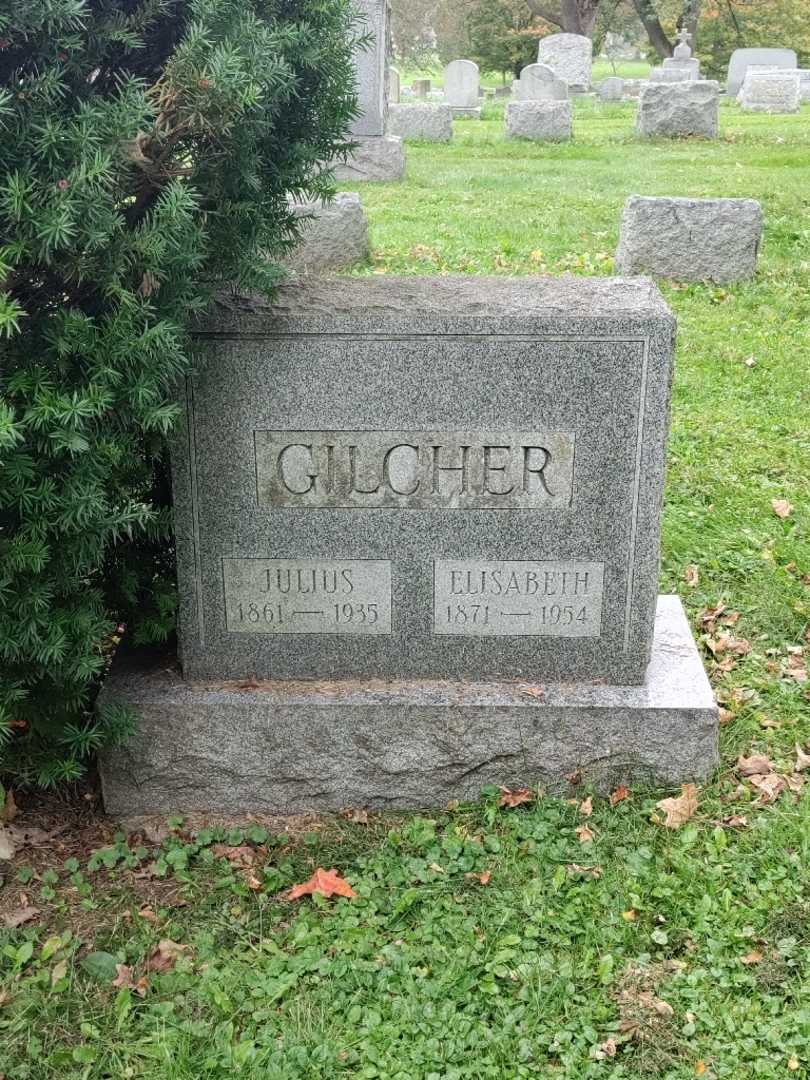 Julius Gilcher's grave. Photo 2