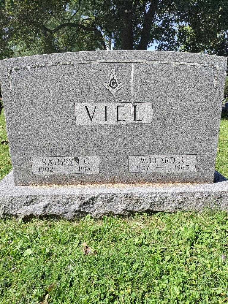 Willard J. Viel's grave. Photo 3