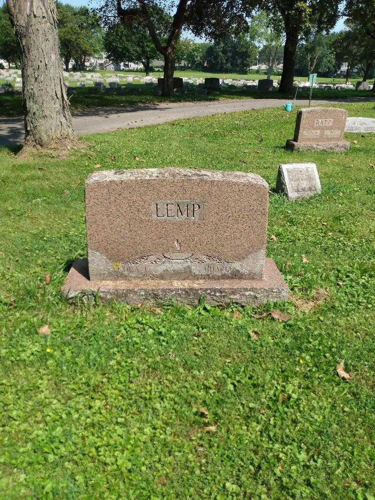 Charles Lemp's grave. Photo 1