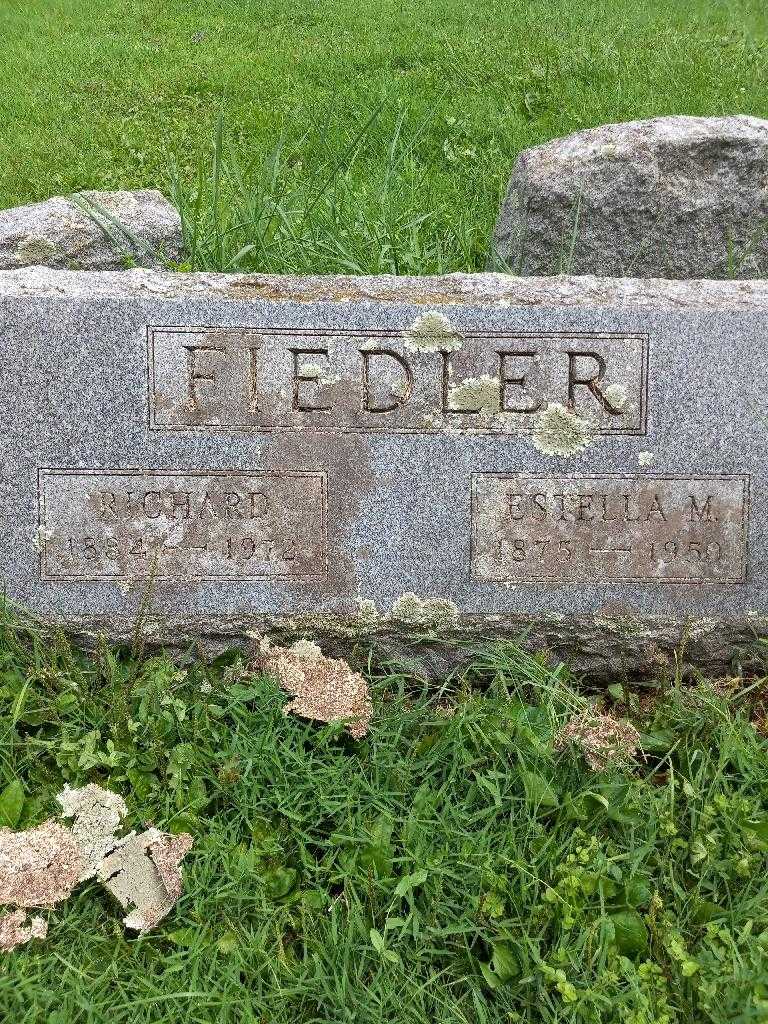 Richard J. Fiedler's grave. Photo 3