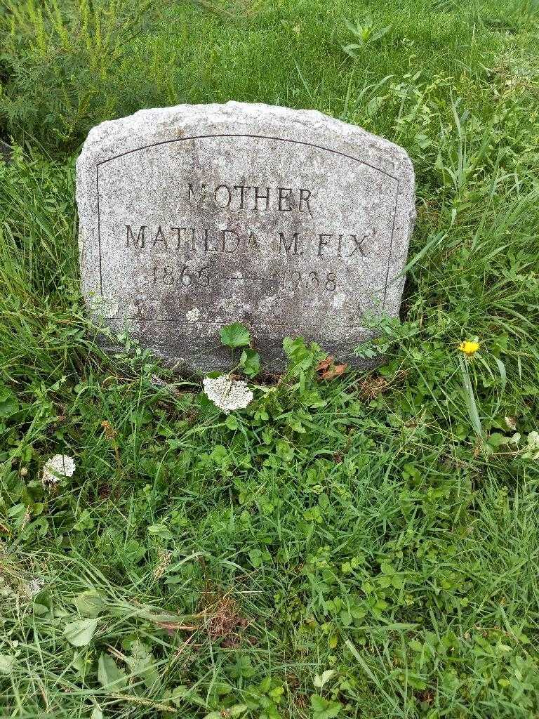 Matilda M. Fix's grave. Photo 3