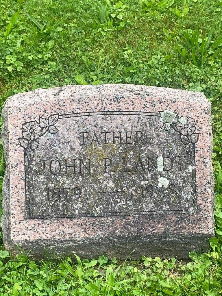 John P. Landt's grave. Photo 3