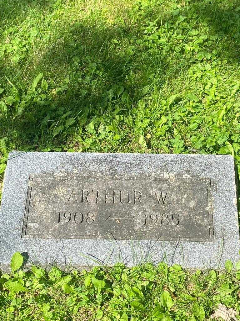 Arthur W. Barrus's grave. Photo 3