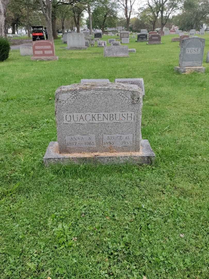 Anna A. Quackenbush's grave. Photo 5