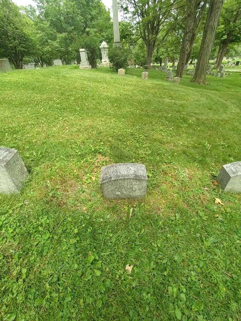 Annie Laurie Hosmer's grave. Photo 1