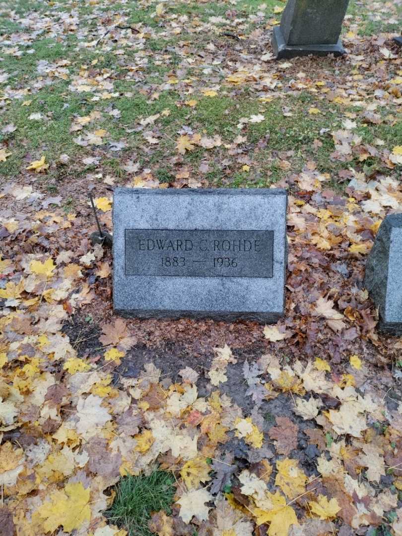 Edward C. Rohde's grave. Photo 3
