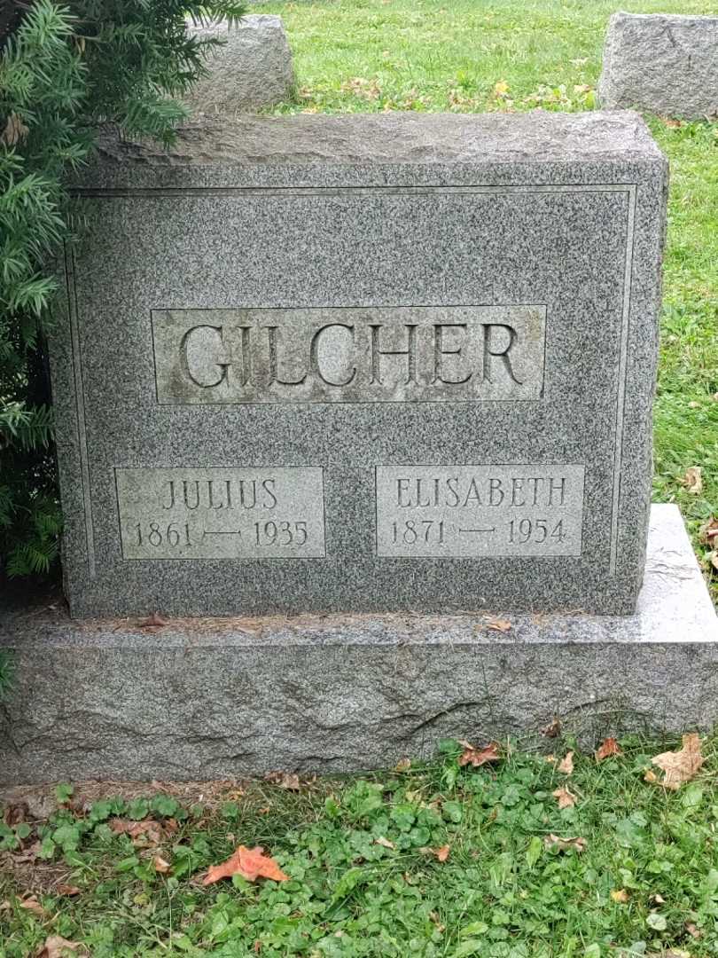 Julius Gilcher's grave. Photo 3