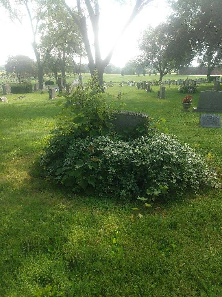 Florence Thomas's grave. Photo 2