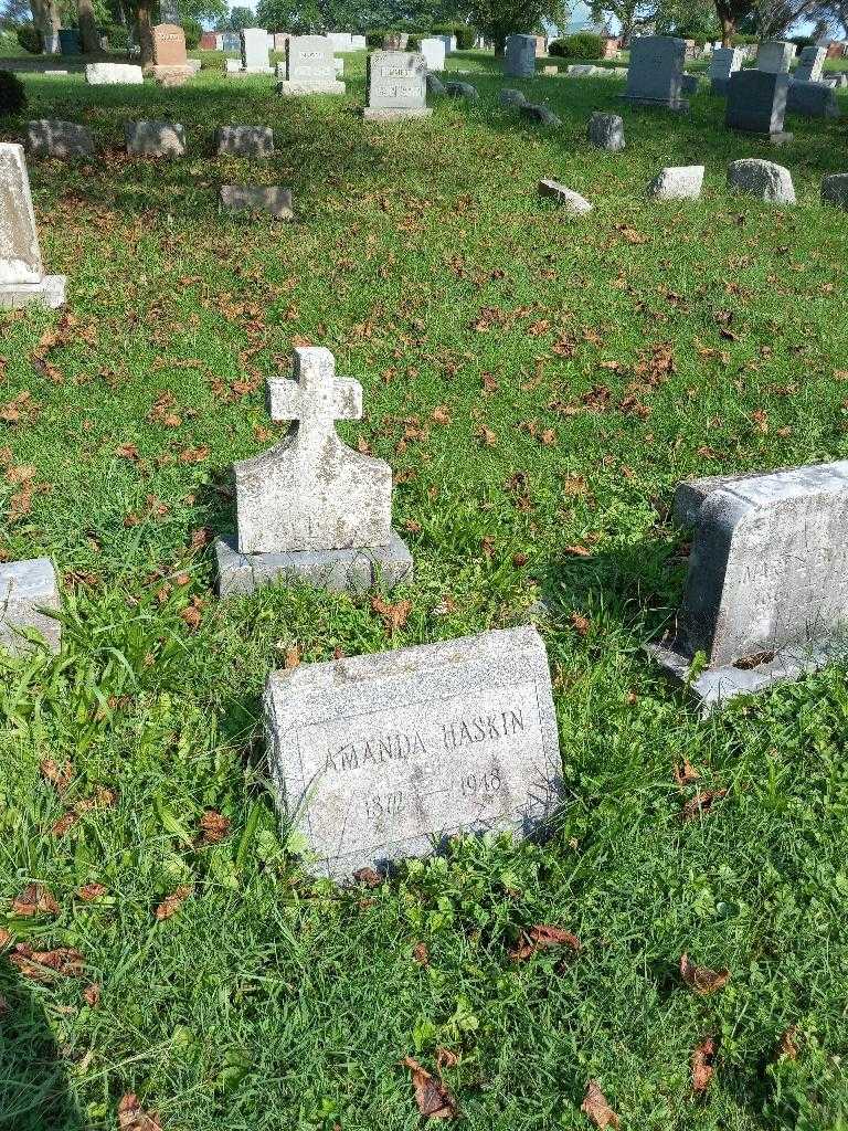 Amanda Haskin's grave. Photo 1