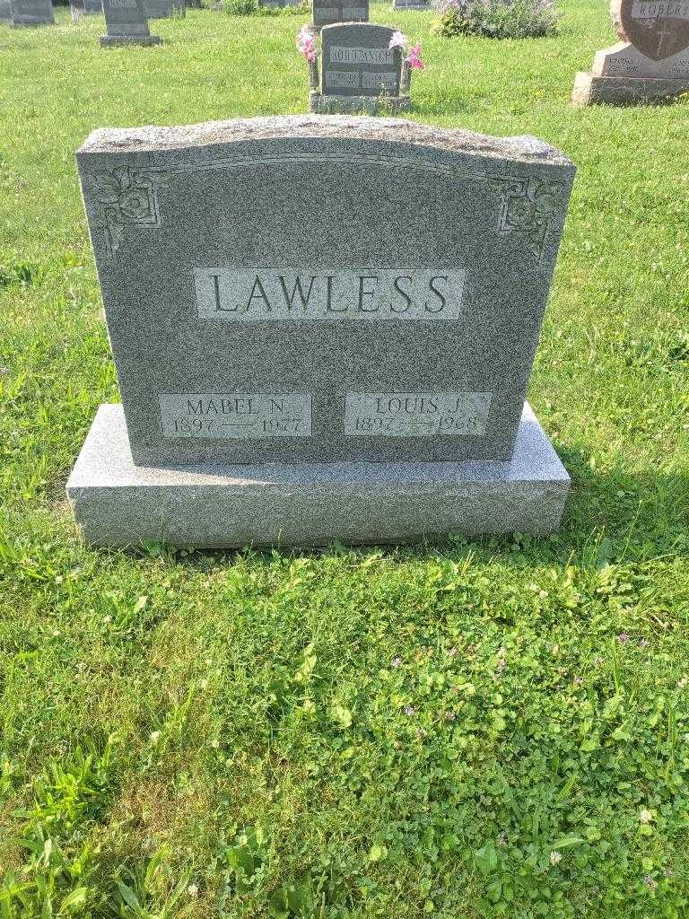 Mabel N. Lawless's grave. Photo 1