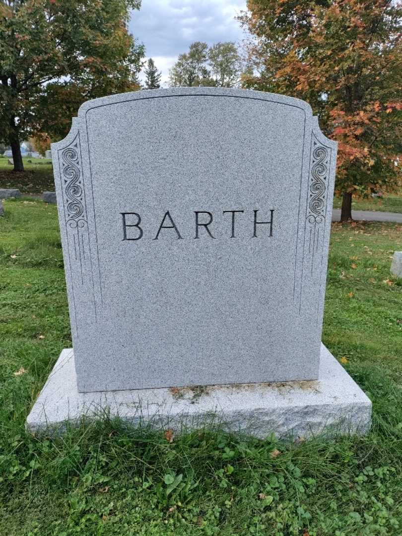 Barbara Healy Barth's grave. Photo 4