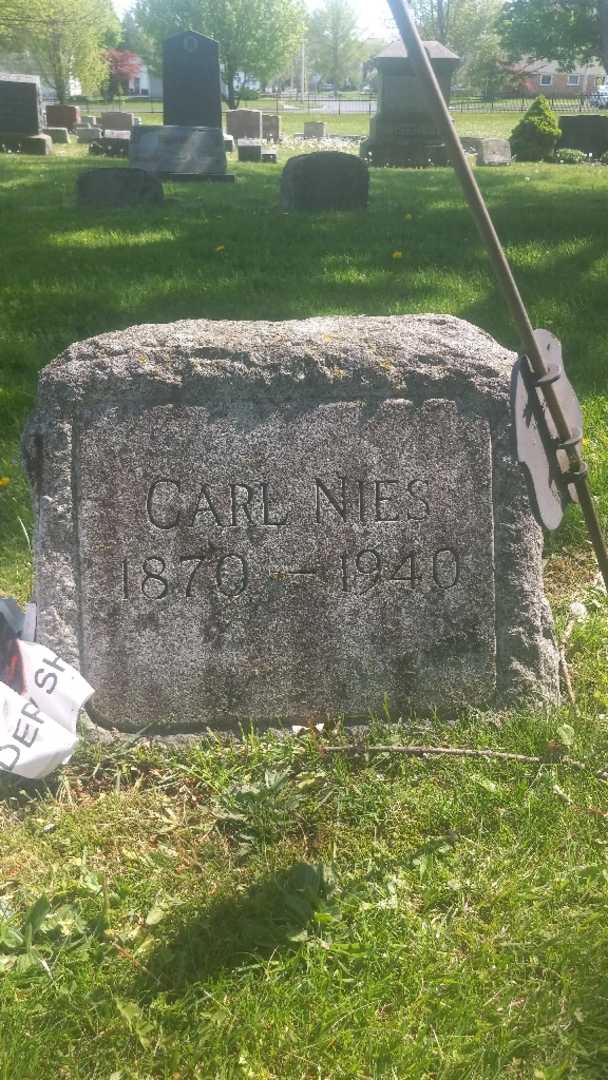 Carl Nies's grave. Photo 3