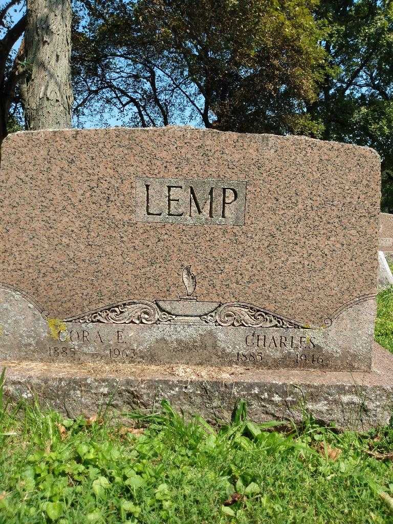 Charles Lemp's grave. Photo 3