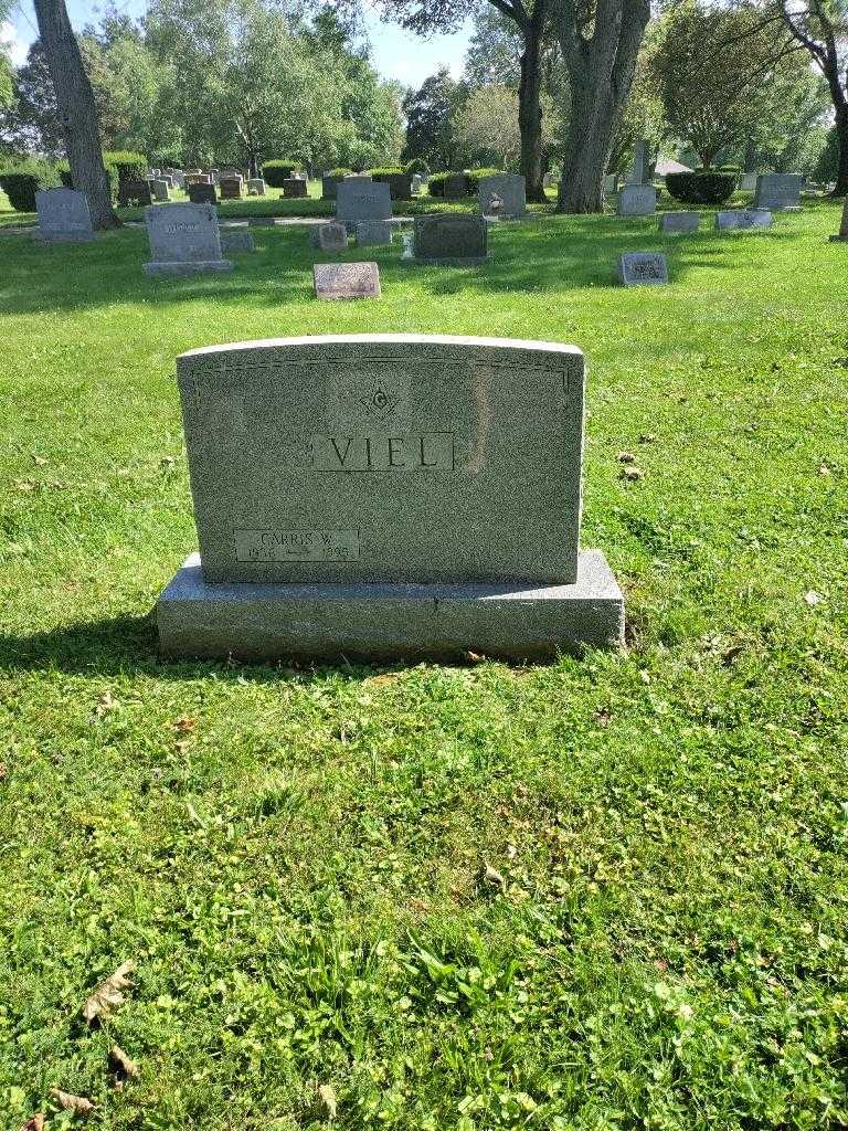 Carris W. Viel's grave. Photo 3