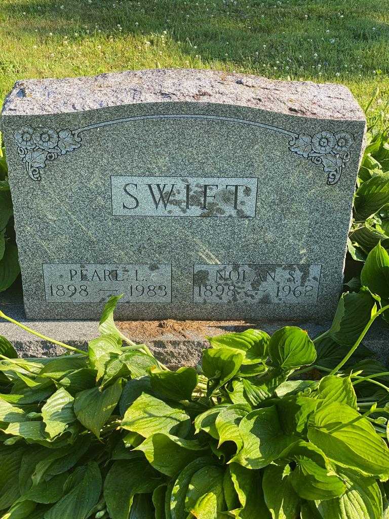 Nolan S. Swift's grave. Photo 3