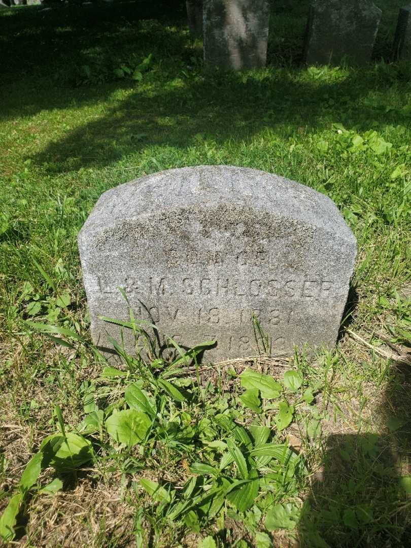 Phillip Schlosser's grave. Photo 4