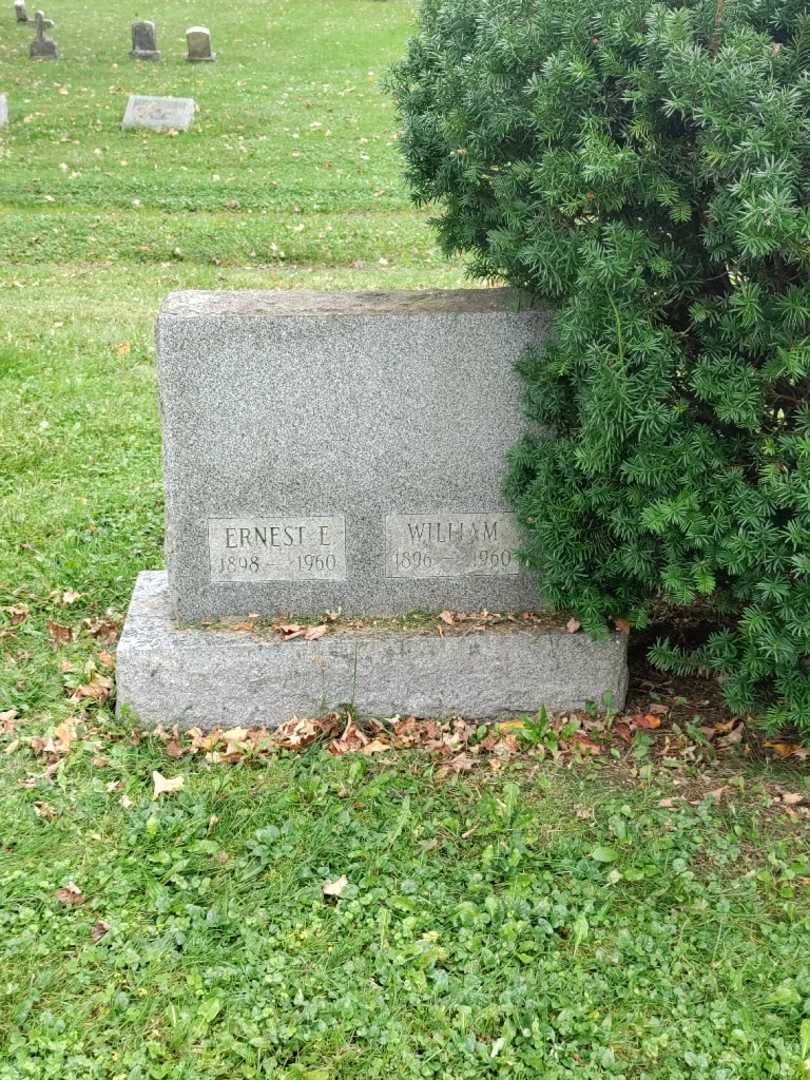 William F. Gilcher's grave. Photo 2