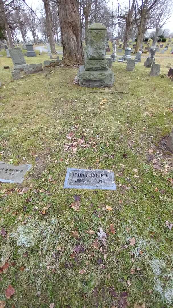 John R. Cooper's grave. Photo 2