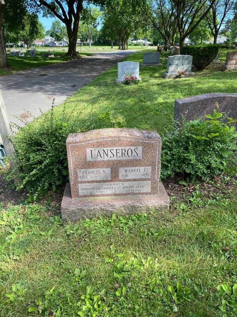 Manuel Lanseros's grave. Photo 1