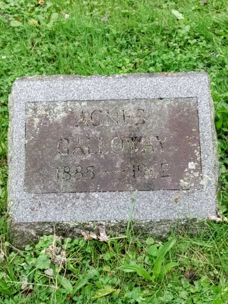 Agnes Galloway's grave. Photo 3