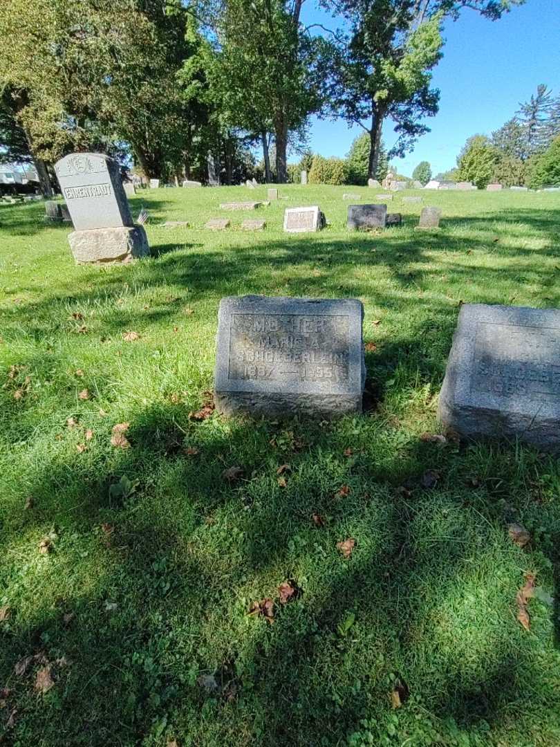 Marie A. Schoeberlein's grave. Photo 1