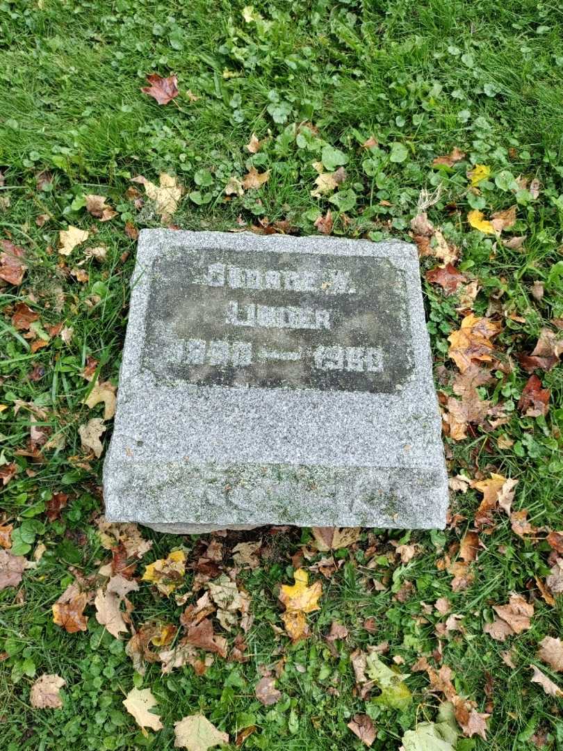 George W. Linder's grave. Photo 2