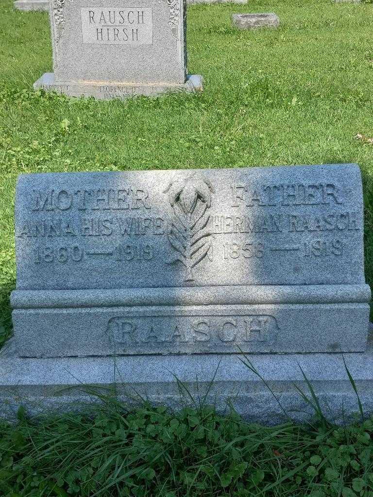 Herman A. Raasch's grave. Photo 3