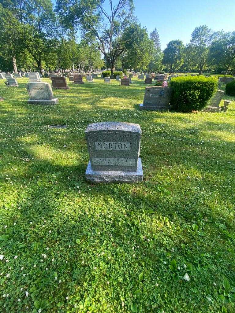 Claire T. Norton's grave. Photo 1