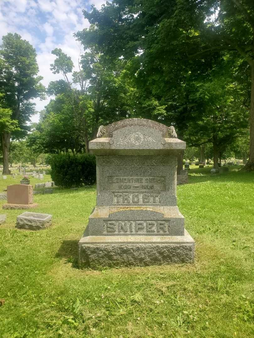 Clara M. Trost's grave. Photo 4