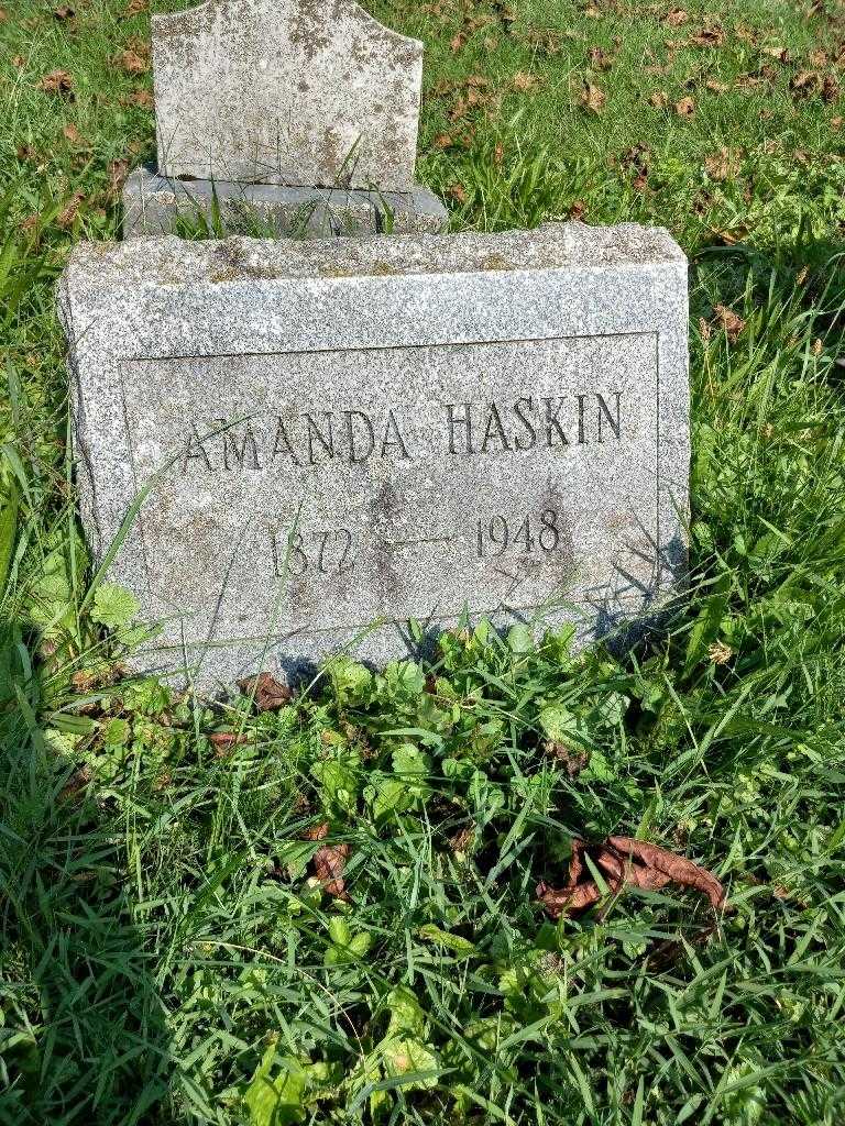 Amanda Haskin's grave. Photo 3