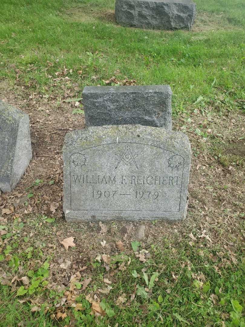 William F. Reichert's grave. Photo 2