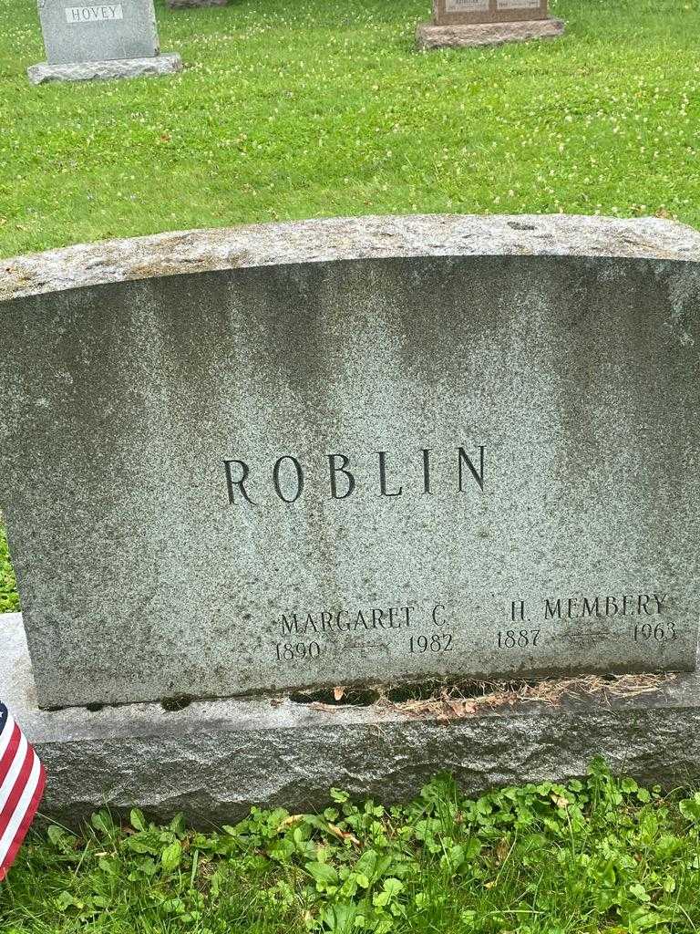 Margaret C. Roblin's grave. Photo 3