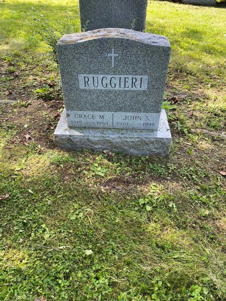 John S. Ruggieri's grave. Photo 2