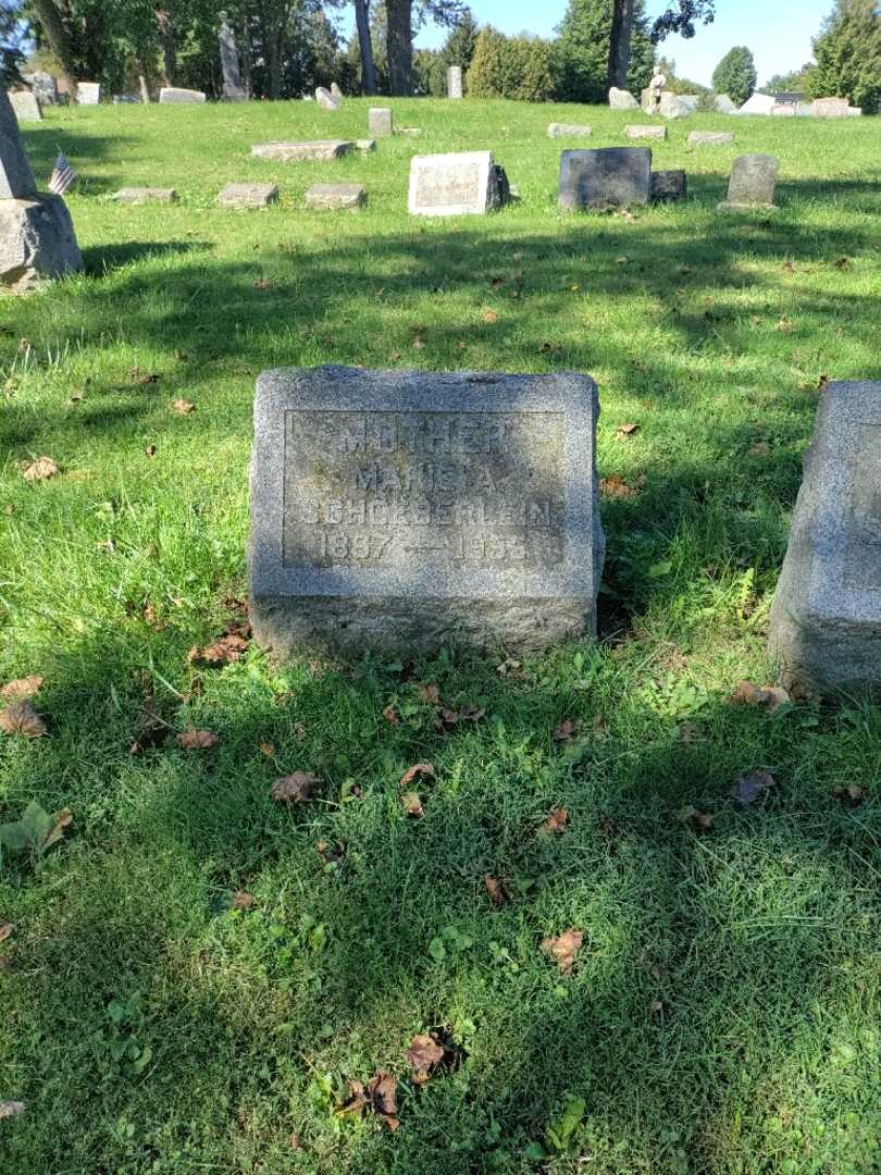 Marie A. Schoeberlein's grave. Photo 2