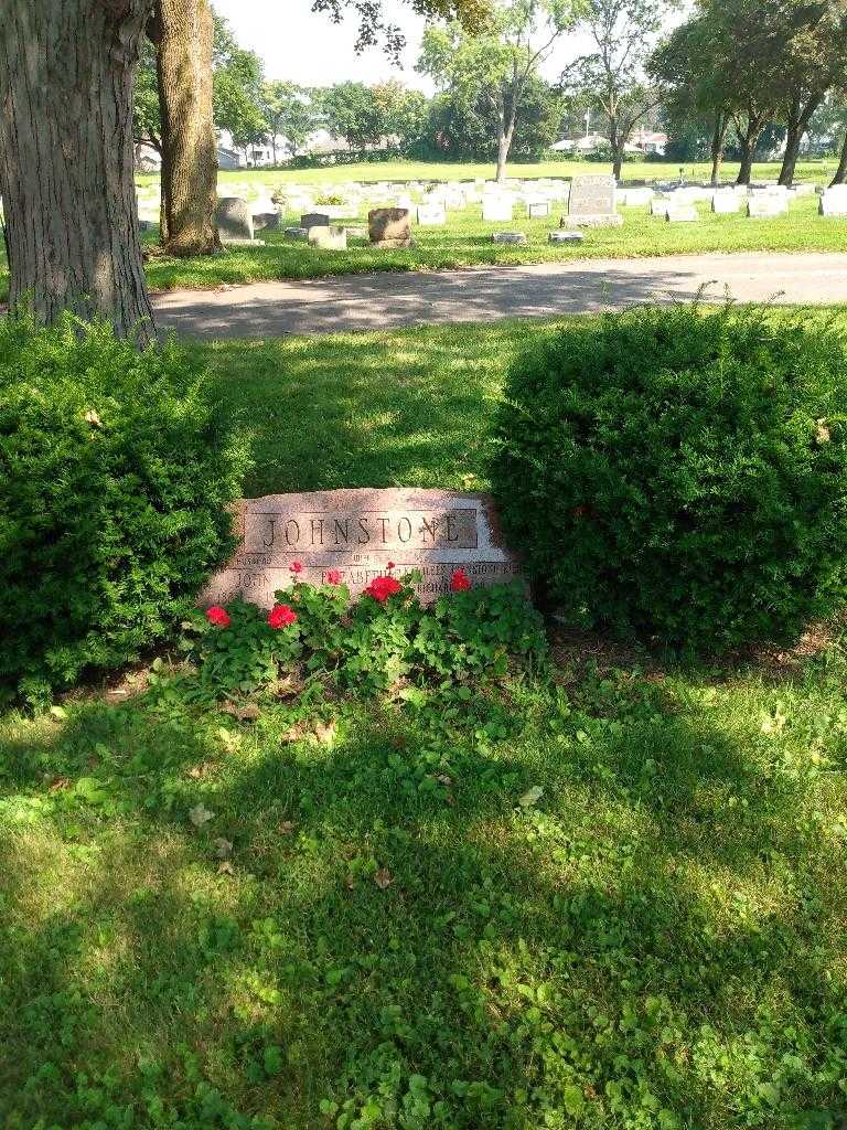 John Johnstone's grave. Photo 1