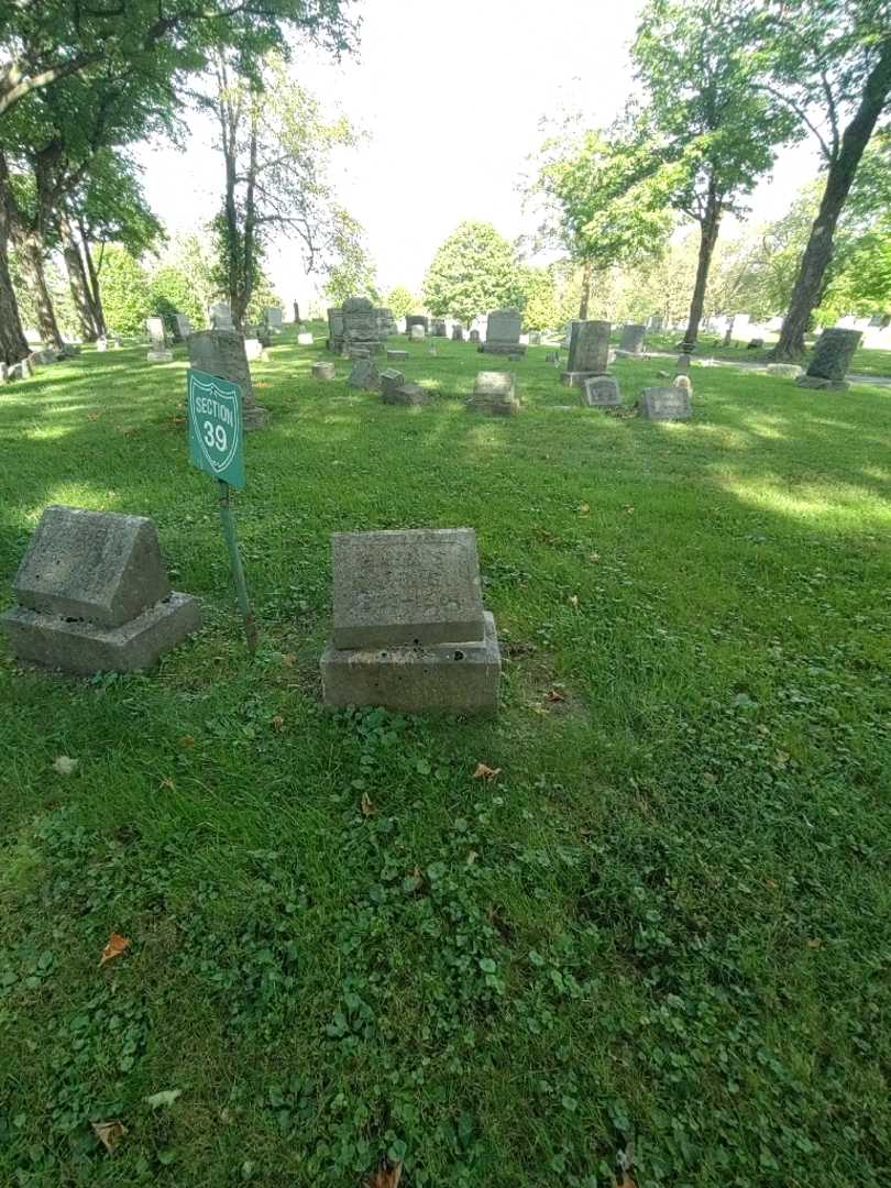 Earl S. Ramish's grave. Photo 1