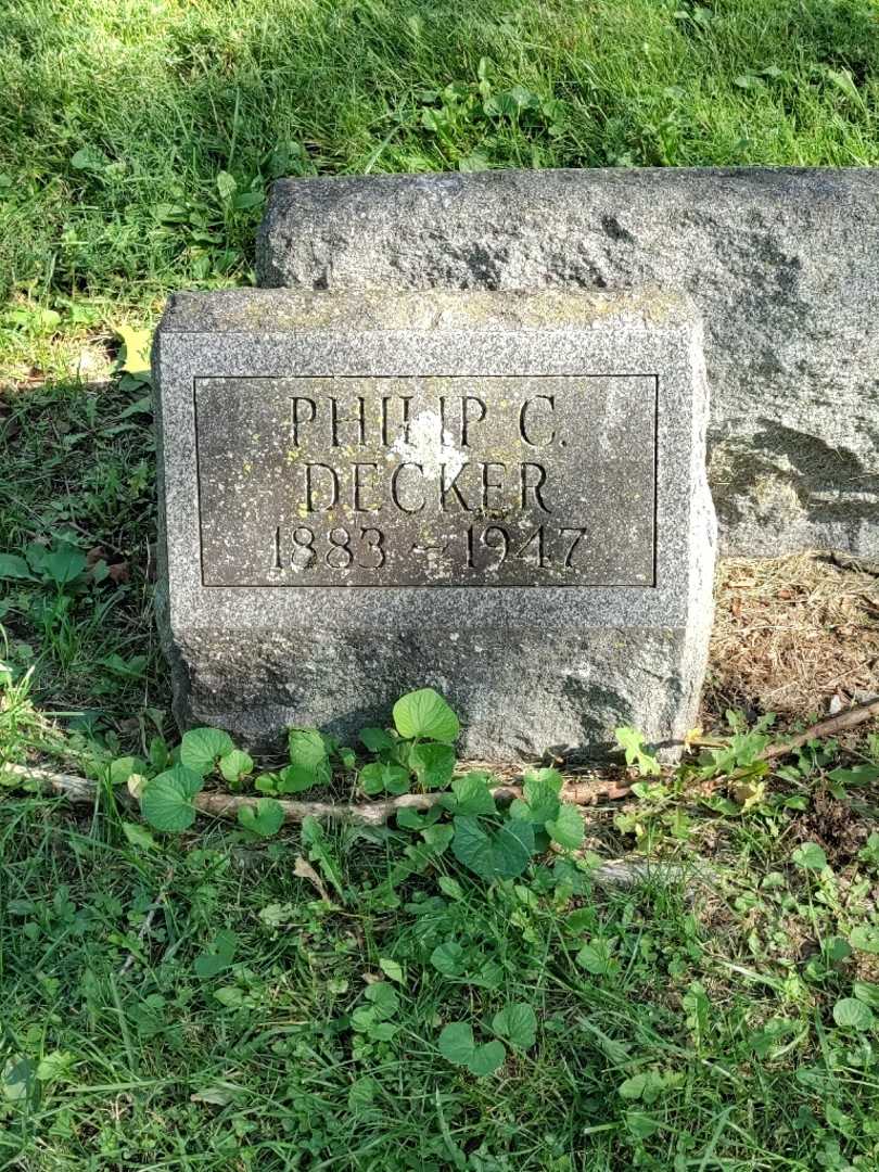 Philip C. Decker's grave. Photo 3