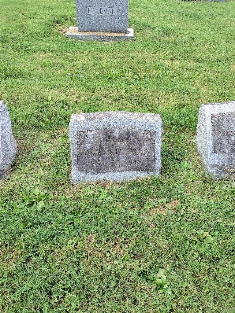 Jacob A. Filleman's grave. Photo 2