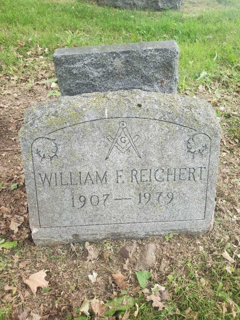 William F. Reichert's grave. Photo 3