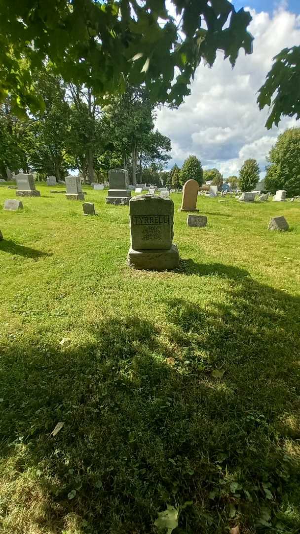 Edward George Tyrrell's grave. Photo 1