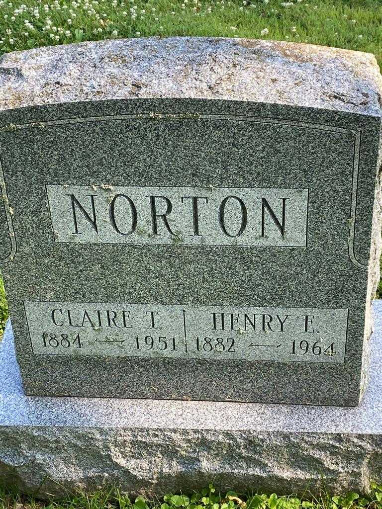 Claire T. Norton's grave. Photo 3