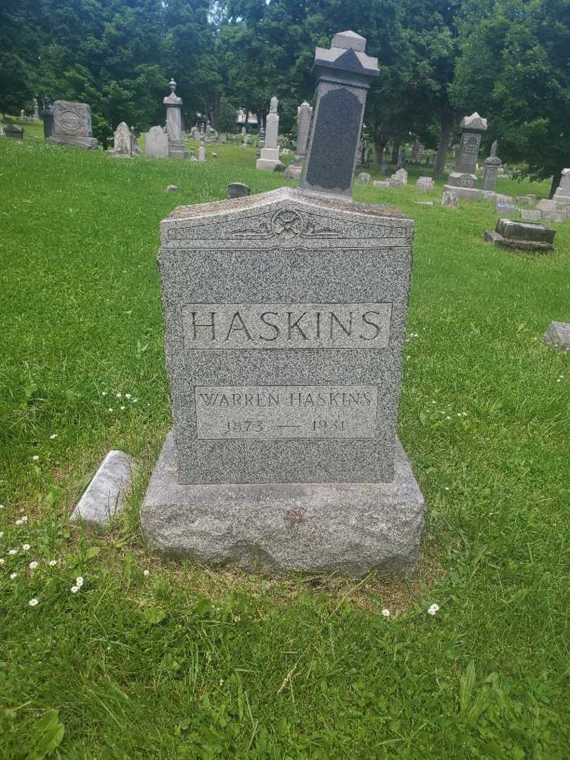 Warren Haskins's grave. Photo 2